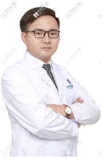 深圳拜爾口腔門診部 閔強(qiáng)